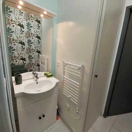 Arcadia Mahon Apartman *