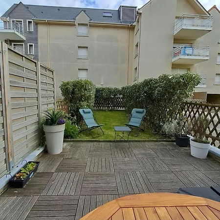 Arcadia Mahon Apartman